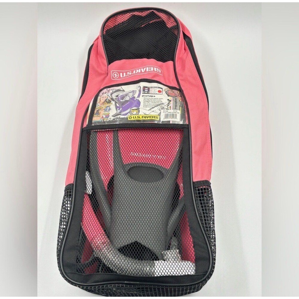 US Divers Snorkeling Gear Set Size Medium Mens 7-10 Womens 8-11 Mask Fins Bag